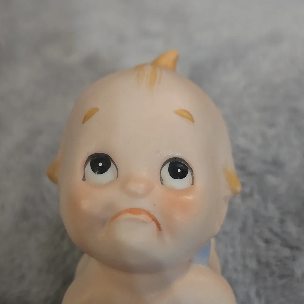 Vintage Lefton Kewpie Bisque Porcelain 1960s Japan 4x3 Kewpie Crawling - Picture 2 of 6